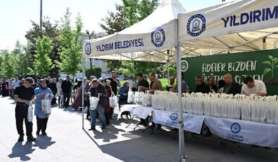 Yıldırım Belediyesi 50 bin Meyve Sebze Fidesi Dağıttı