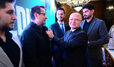 AK Parti Bursa’ya Rekor Yeni Üye Katılımı