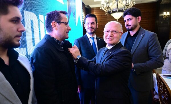 AK Parti Bursa’ya Rekor Yeni Üye Katılımı