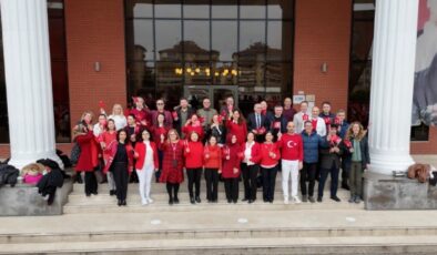 1000 yürek, 1000 bayrak!