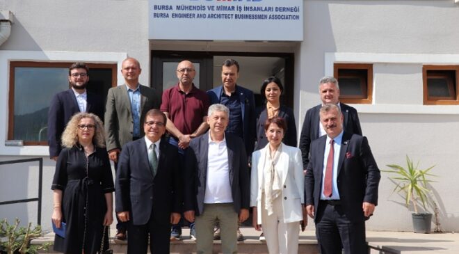 Anahtar Parti’den 4 genel başkan yardımcısıyla Bursa çıkartması!