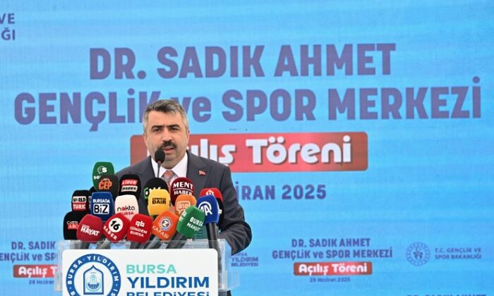 Dr. Sadık Ahmet Gençlik Ve Spor Merkezi Açıldı