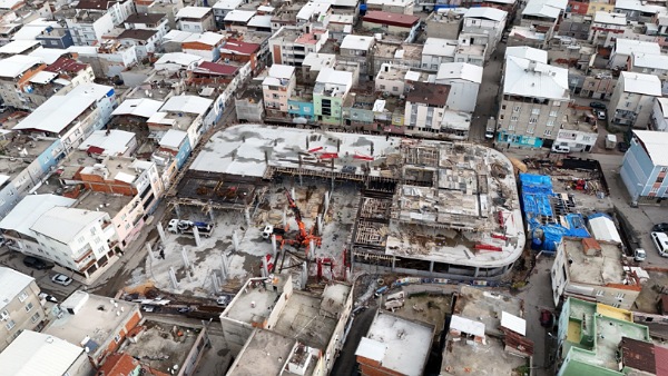 Yavuzselim Kapalı Pazar Alanı Ve Gençlik Merkezi’nde Çalışmalar Devam Ediyor