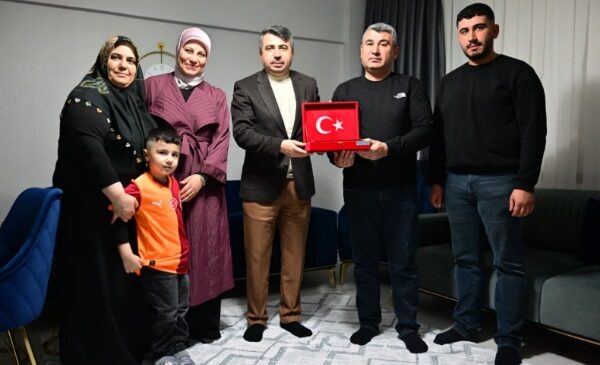 Başkan Yılmaz’dan Şehit Ailesine Ziyaret