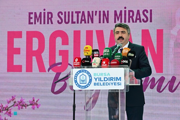 Yıldırım’da Erguvan Coşkusu