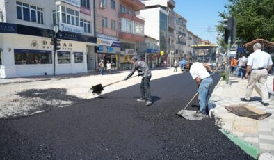 Yenişehir Caddeleri 5 Günde Sıcak Asfalt Kaplandı